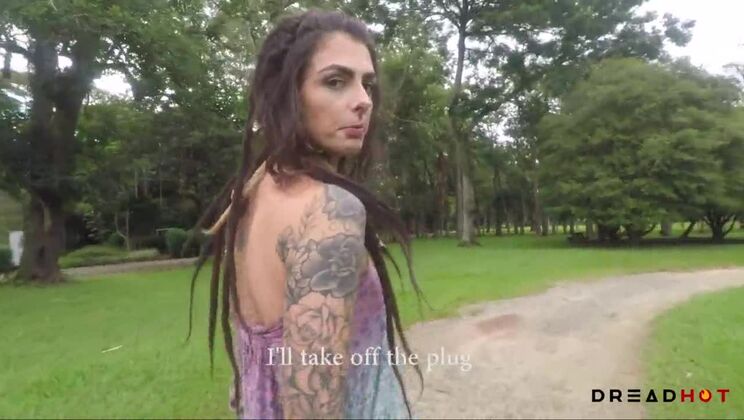 Naughty Brazilian Girl fucks her ass in a public Park - Dread Hot