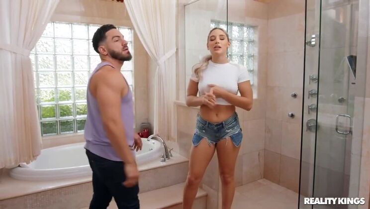 Peter Green and Abella Danger: Super Hot Handjob Scene - 6/29/20