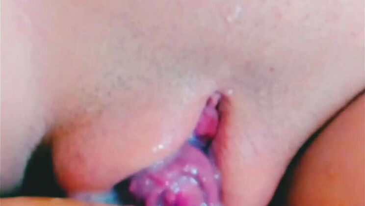 I nailed my best friend's wife, cumming in her sweet pussy - hot homemade creampie!