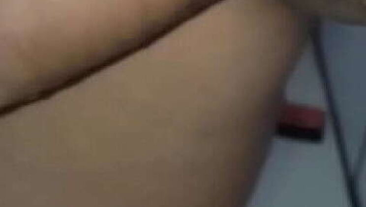 Maid Amanda's X-rated Bathroom Encounter with Her Boss!