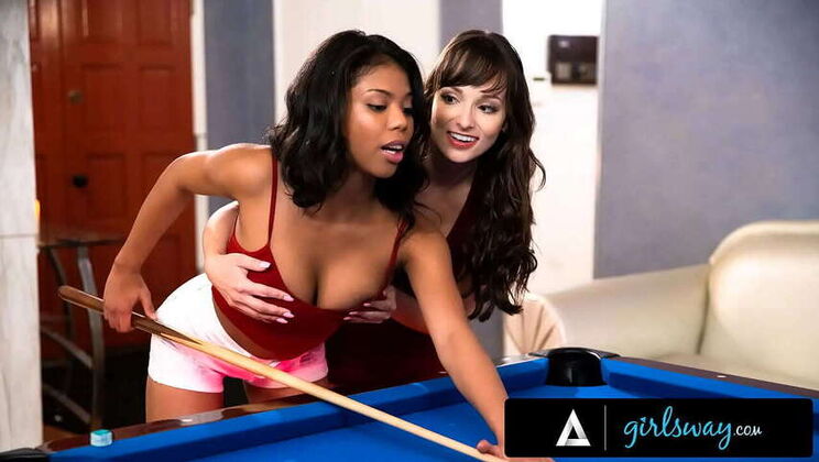 Busty MILF Lexi Luna Initiates Nia Nacci in Sexplay with Pool Balls