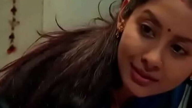 Desi Bhabhi's Steamy Sex Video