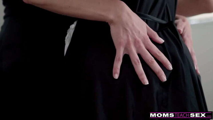 Moms Teach Sex: Stepson Can't Stop Thinking About Her, Season 11, Episode 6