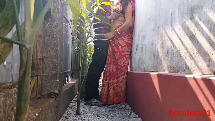 Village Wife Outdoor Fuck: Exclusive Video by Localsex31