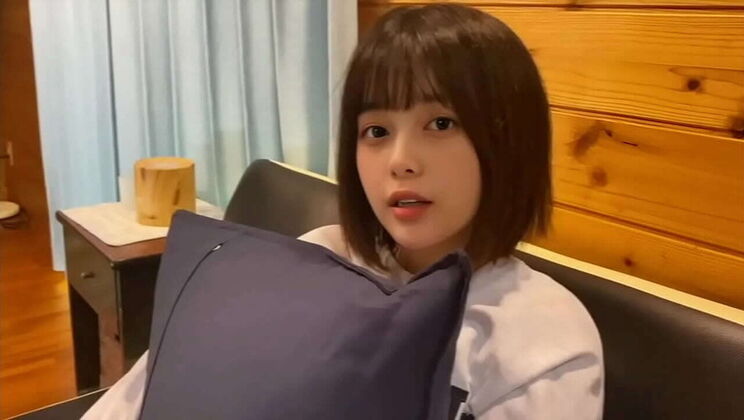 Japanese Cutie Gets Naughty with Her Boyfriend