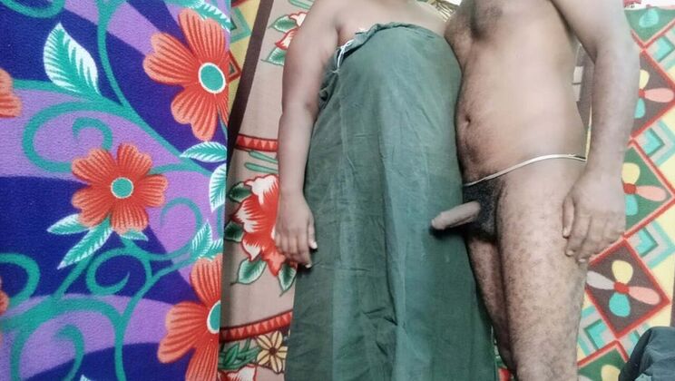 Tamil Desi Aunty Fucks House Owner in Hot Homemade Doggy Style Sex - Part 1