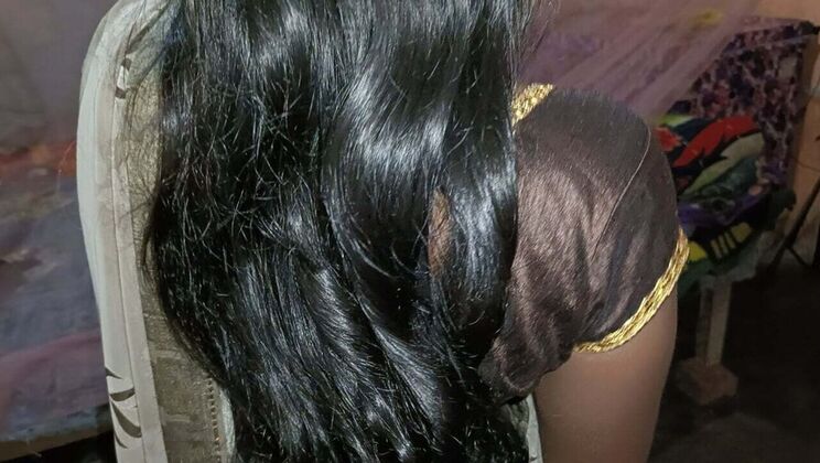 Thirsty Indian Mom in Saree Gets Fucked Hard When Home Alone