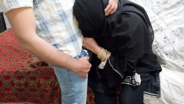 Desi Muslim Girl in Hijab Fucked Hard by Hindu Boyfriend - Homemade Affair