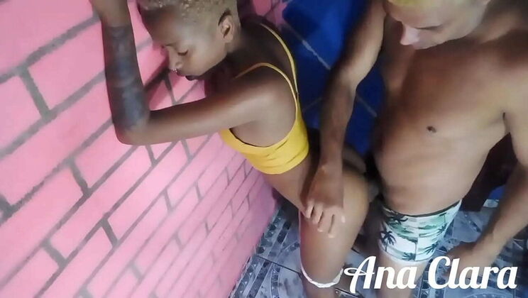 Standing Fuck: Leo Ogro Eats Ass and Pussy of Skinny 18yo Ebony Teen