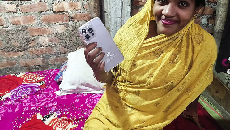 Hot Assam Village Girl Homemade Sex with Desi Bhabhi