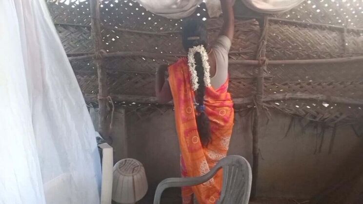 Tamil village housewife Priyanka314 shows off her big boobs in homemade video
