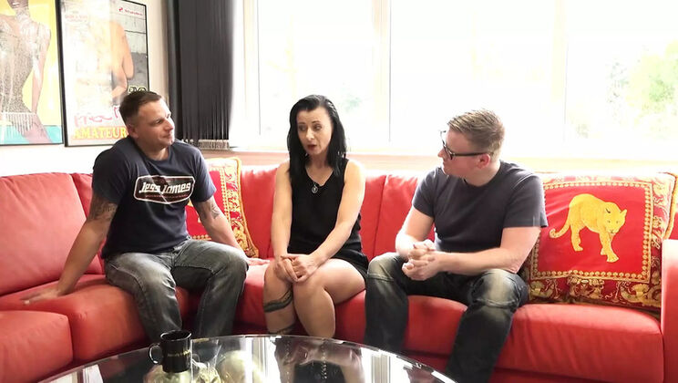 Threesome Fuck with Tattooed Experienced Whore - Bonny Devil