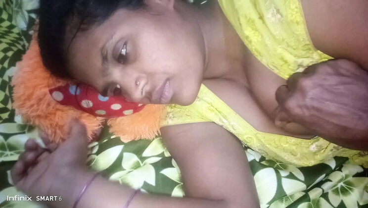 Desi Hot Girl Rukia Fucking Hard in Homemade Indian Sex Video