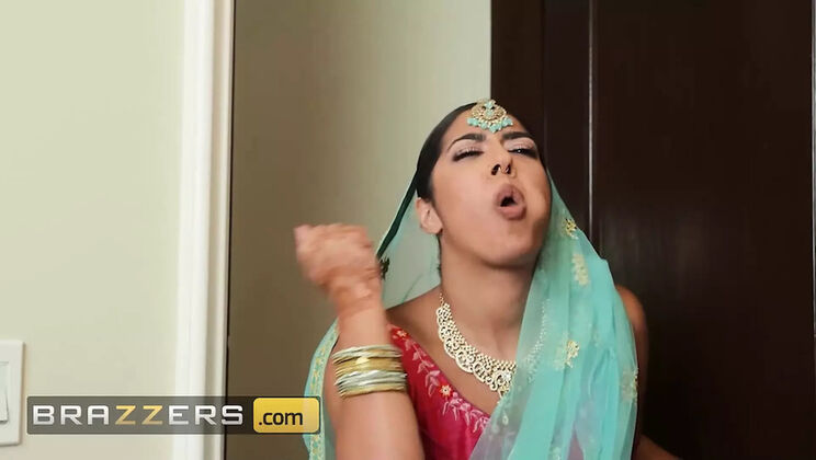 Angel Gostosa & Jasmine Sherni Suck Thick Cock and Take Huge Cum Load - Brazzers