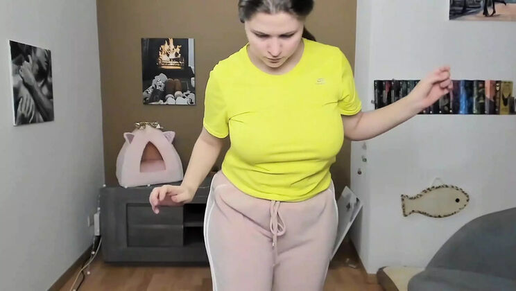 BBW Tina Angel Shows Off Her Huge Curves in Tight Lingerie Try-On