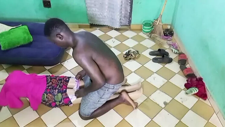 Hot American Businesswoman Takes Big African Cock in Steamy Fuck Session
