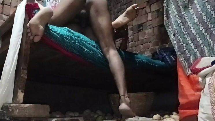 Desi Bhabhi Gets Her Big Ass Pounded Hard by Son-in-Law - Nishu20000