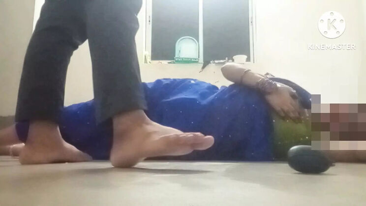Hot Indian Aunty Hardcore Sex - Desi Aunty Pussy Fuck Outdoor