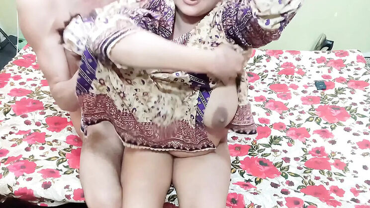 Desi Indian Aunty Mehwish Butt Gives Hot Blowjob & Hard Fuck - Hindi Audio XXX