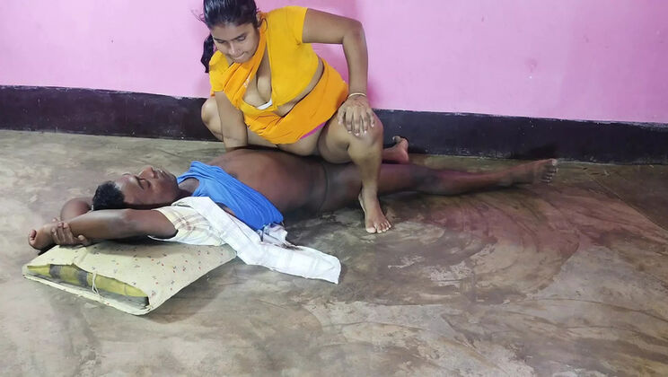 Desi Village Girl Deluwara Hot Homemade Sex - Indian Bhabhi Fucked Hard in Doggy Style