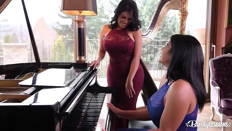 Hot Latina Lesbians Sheila & Kesha Ortega Fuck Hard with Vibrator
