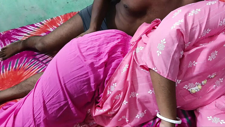 Hot Indian Stepsister Fingering Her Wet Pussy - Mimxxx01