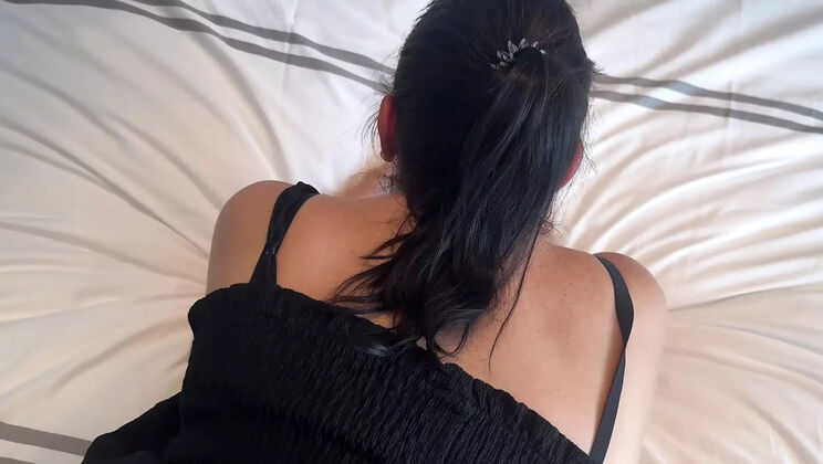 German MILF Saskialove87 Takes Deep Creampie in Hotel - Amateur POV Doggy Style