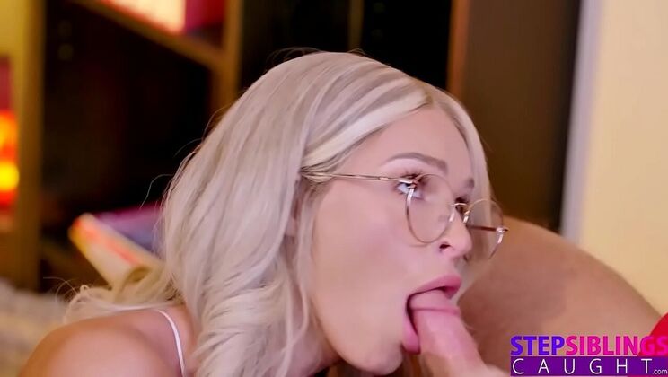 Step Sister Emma Hix Wants Your Vote - Blonde Office BJ & Hardcore Fuck