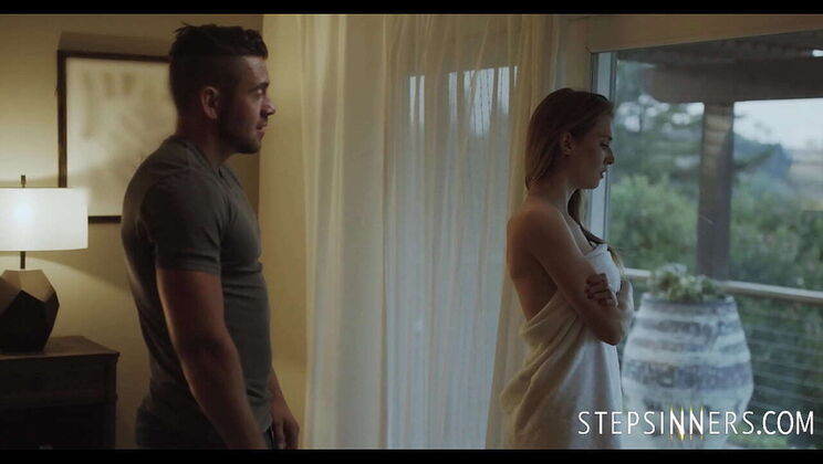 Desperate Step-Sister Ashley Lane Drops Towel For Step-Brother - Secret Blowjob Cheating