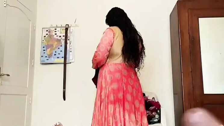 Indian Desi Bhabi Housewife Kiran Melon Uncensored Handjob and Blowjob