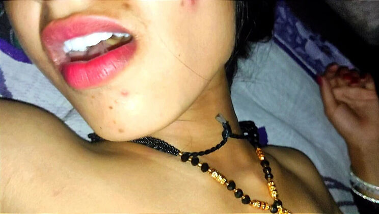 Desi teen girl tight pussy sex - hot village babe hardcore fingering and pussy fucking