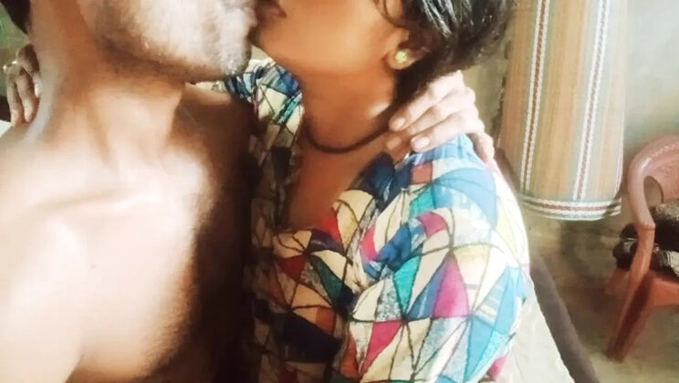 Indian Maid and Friend Hot Chuda Chudi with Your_aisha and Shunderali - Homemade HD