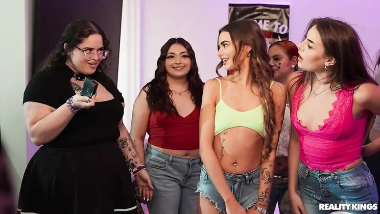 Big Tits Party Time with Nikki Nicole and Selina Bentz - Reality Kings Hardcore Teen Blowjob