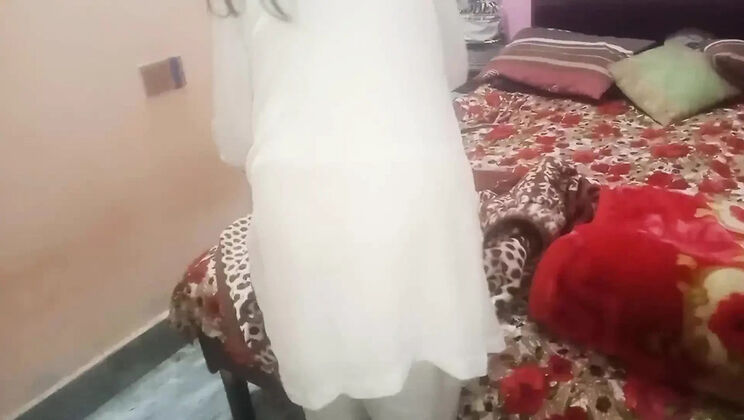 Desi sexy sister Shakratasneem gets hardcore face fuck by brother in home setup