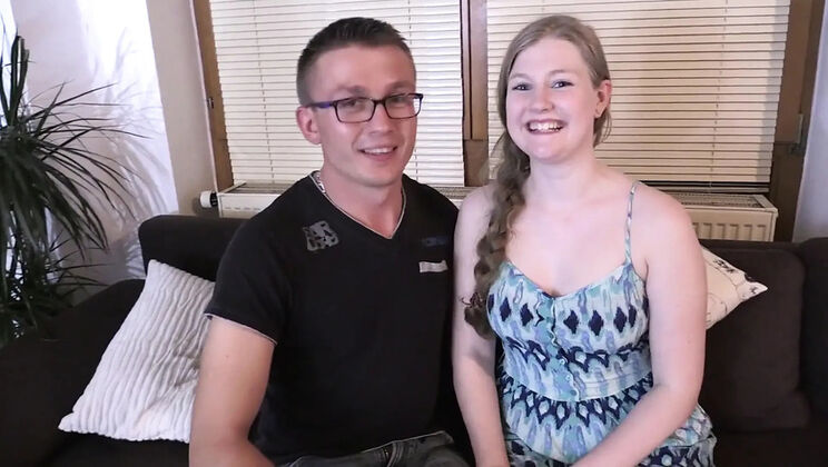 Blonde Teen Julia Fingering and Cumshot in German Casting HD