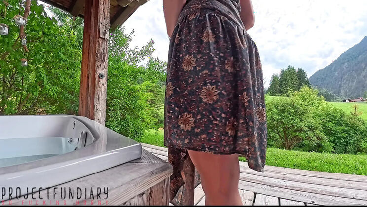 Risky Outdoor Fuck with Barefoot Hippie Girl - Creampie & Squirting Orgasm