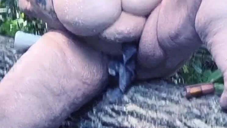HerculesnVENUS Amateur BBW Outdoor Surprise Wet Dripping Snatch Thighs