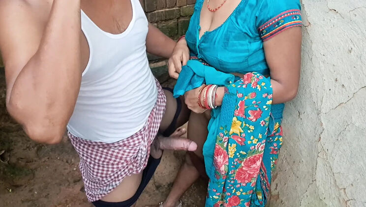 Indian Devar Bhabhi Outdoor Sex with Trilokinath - Hot Hindi Teacher Fucking in College