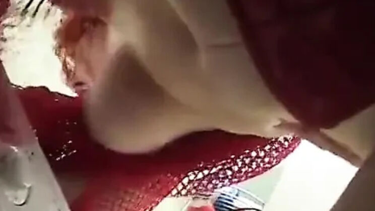 Mature Redhead MILF Expert Blowjob in Bathroom