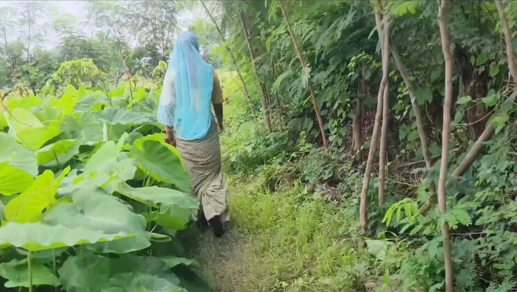 Skinny Indian Bhabhi Fingered and Fucked Hard by Devar in Jungle Field