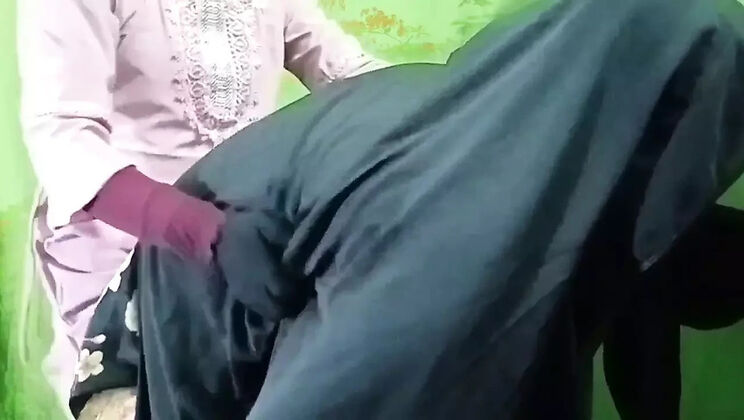 Desi Father-in-Law Night Fun With Hot Bengali Wife - Hindi Love Story