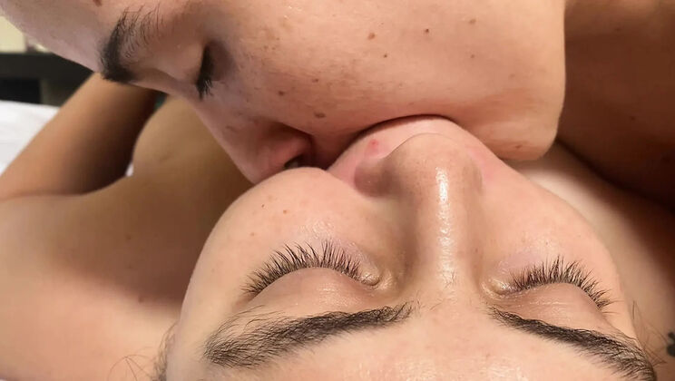 Zoemelissa Enormous Tongue Deep Throat Fuck - Latina MILF Lesbian Action