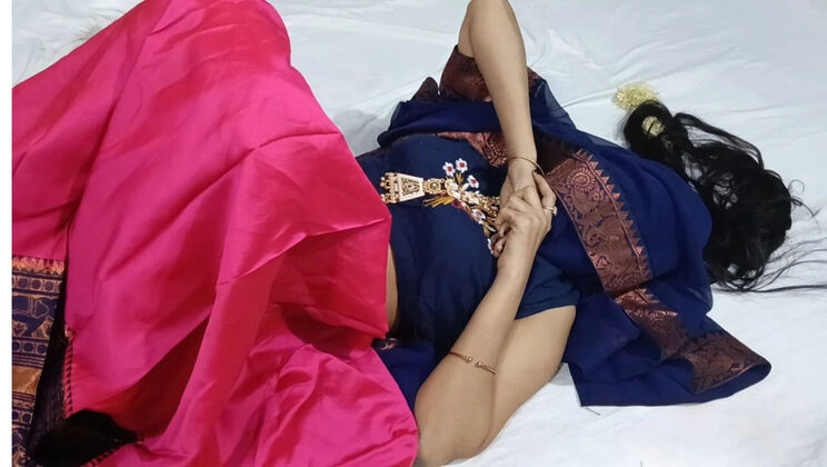 Desi Rajasthani Bhabhi Seduces Neighbor For Hardcore Fucking - Homemade Indian Sex