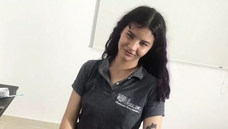Colombian beauty rides big cock in hotel room - cowgirl sex HD