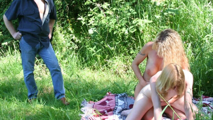 Decibelle Submissive Lesbian Anal Threesome Outdoor Public Sex MILF French Amateur Hardcore
