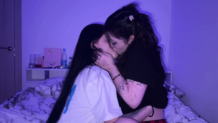 Russian Stepsister Fingering & Eating Pussy - Horny Lesbian Cum Close-Up HD