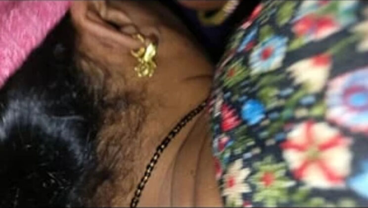 Stepsister Caught Masturbating Begs Me To Stay For Hardcore Fucking - Indian Homemade Anal & Blowjob