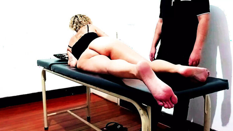 Waxing client gets so horny she fucks her waxer hard in the clinic