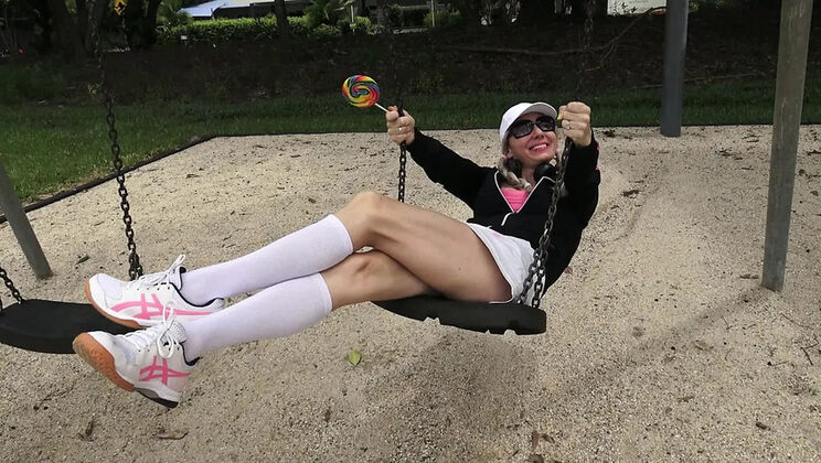 Daddy's Girl TropicalBlondie Huge Tits Face Fuck Australian Babe Pissing Slut