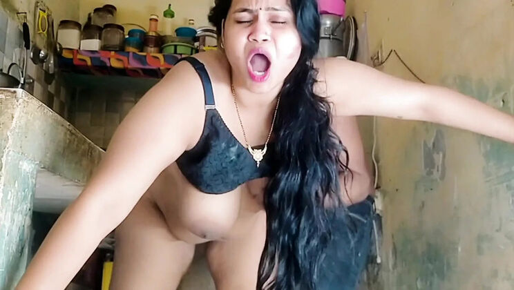 Desi Bhabhi Hard Fuck in Kitchen - Big Nipples Suhagraat with Devar on Holi